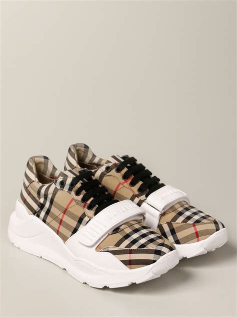 burberry tenis hombres|burberry men sneakers outlet.